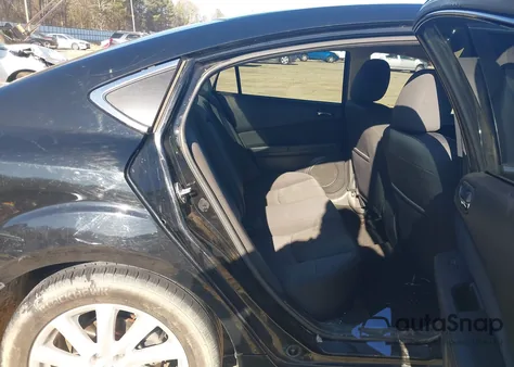 2011 Mazda Mazda6 I Touring z USA, uszkodzony, nr VIN 1YVHZ8CH3B5M15645